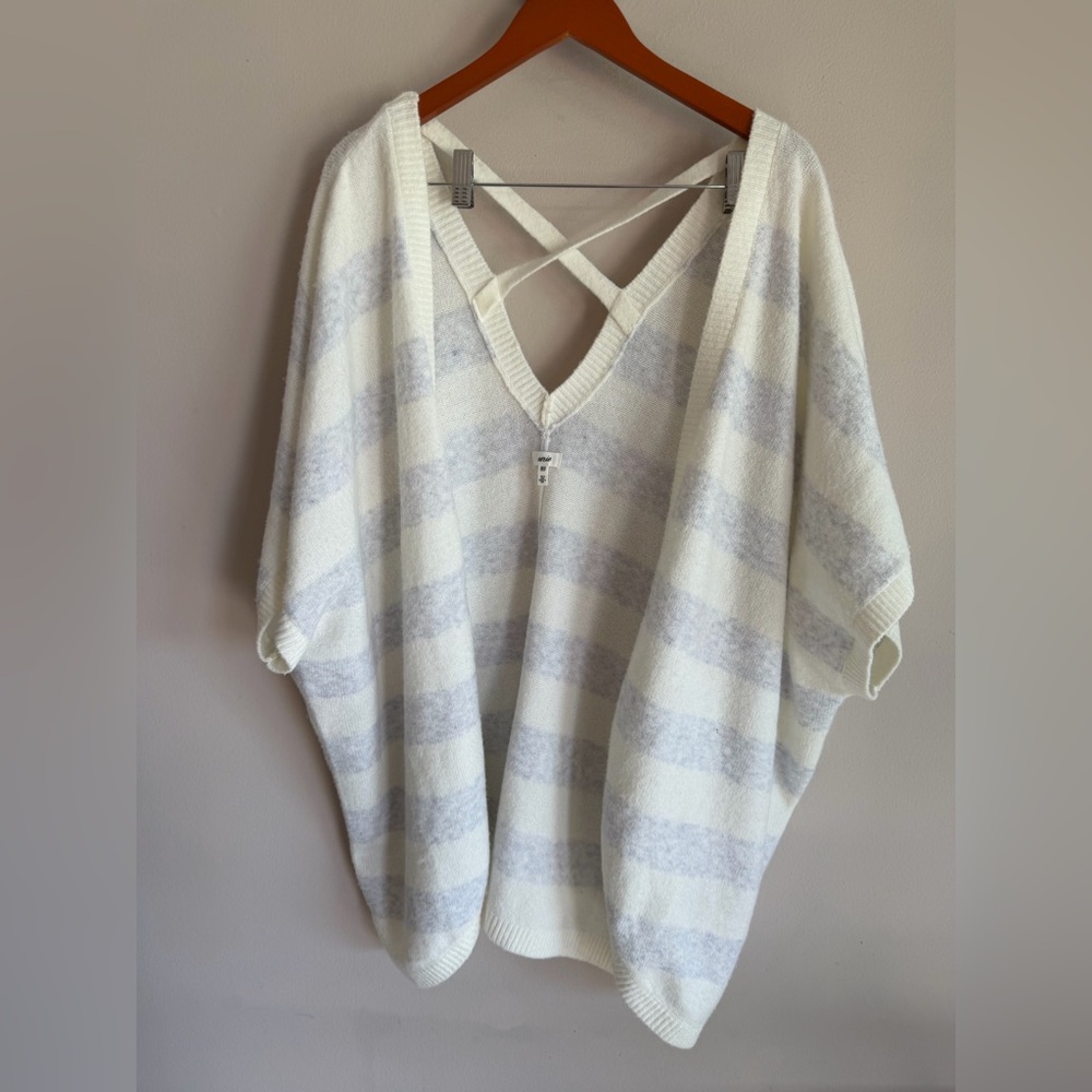Aerie Stripedโ V-Neck Crisscross Back Oversized Knit Sweater Cream Grey XS/S